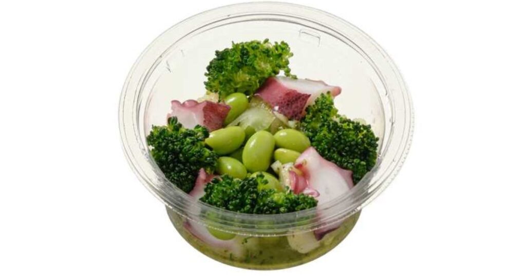 たことブロッコリーバジルサラダ