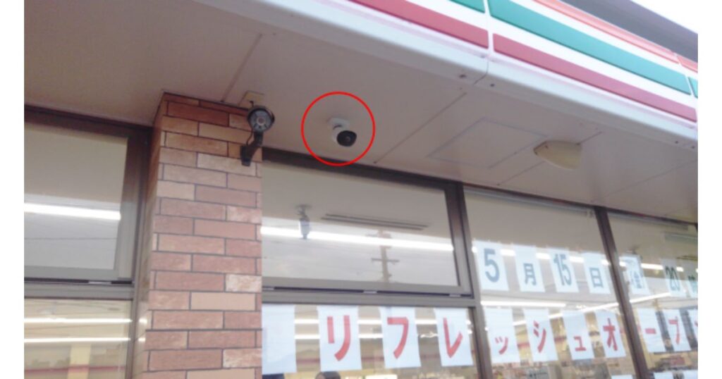 セブンイレブンの防犯カメラ