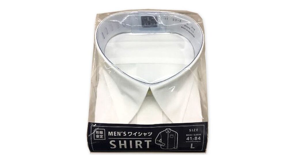 パッケージに入った「SIZE 41-84 L」「形態安定」のメンズ白いワイシャツ。
