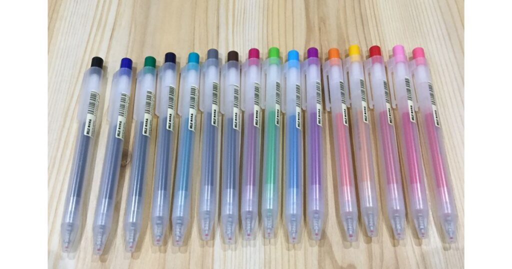 ローソンで購入できる無印良品のさらさら描けるゲルインキボールペンのカラーバリエーション