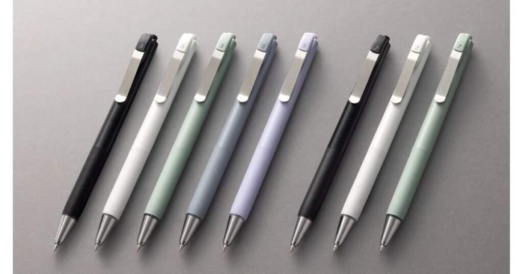 おしゃれなくすみカラーやアースカラーを採用したボールペンのラインナップ