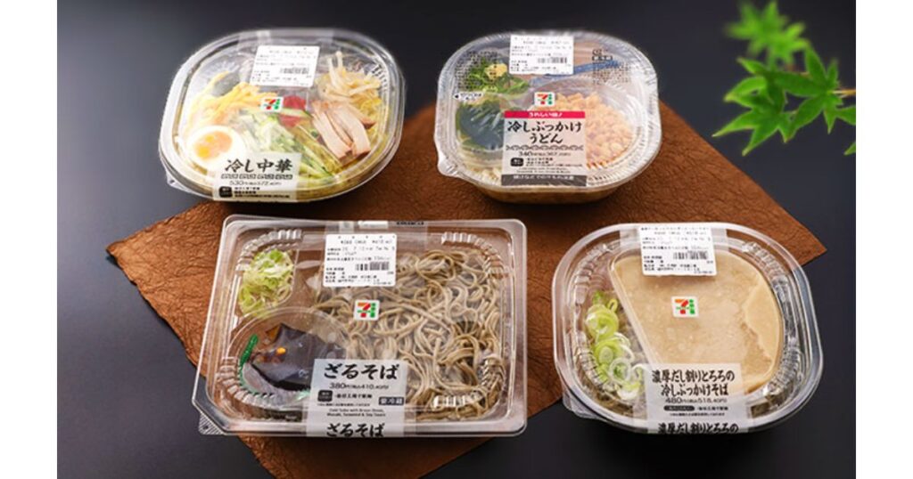 セブン-イレブンの冷やし麺4種類（冷し中華、冷しぶっかけうどん、ざるそば、濃厚だし割りとろろの冷しぶっかけそば）のパッケージが並んだ商品紹介写真。