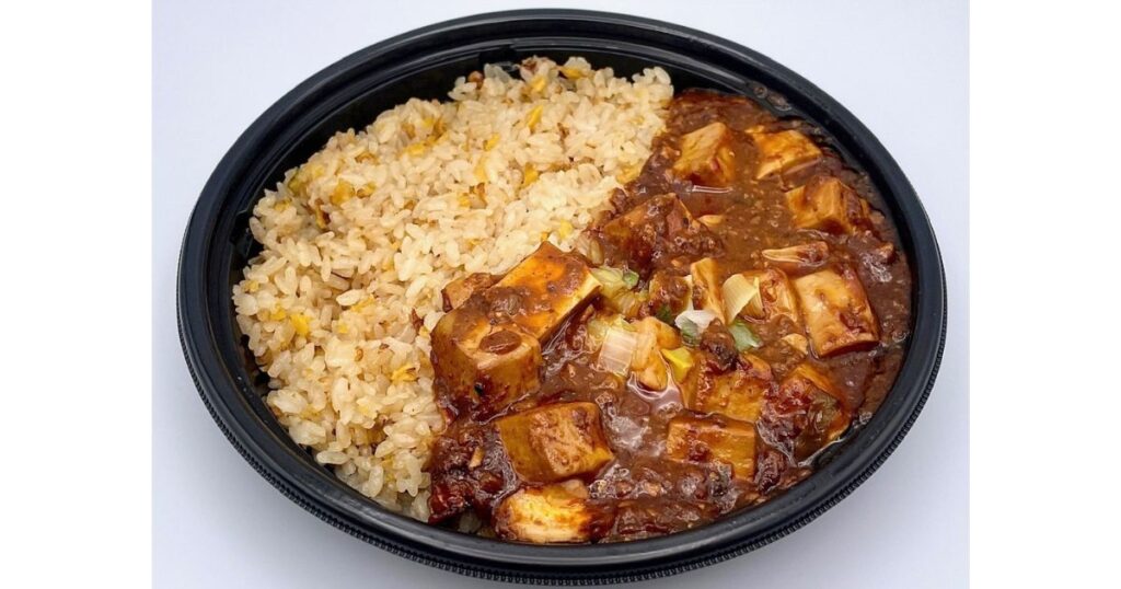 ボリューム満点でがっつり食べられるセブンイレブンのお弁当「麻婆豆腐＆チャーハン」
