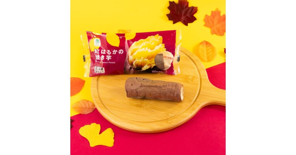 ファミリーマートのチルド惣菜「紅はるかの焼き芋」のパッケージと中身