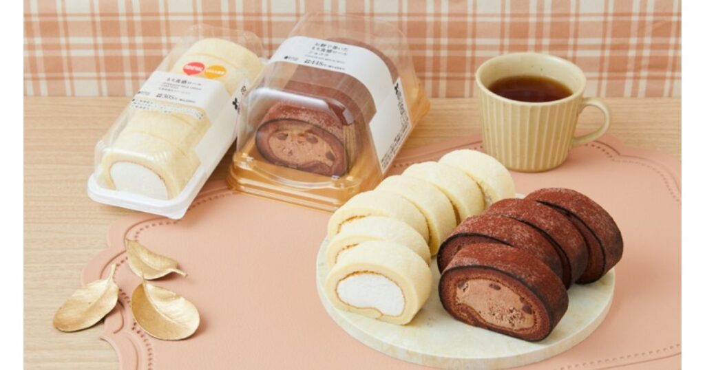 カットされてお皿に並べられたローソンの「もち食感ロール」(プレーンとショコラ)