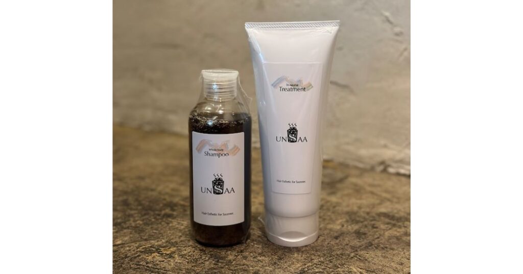 UN SAA(アンサ)の全身用シャンプーとトリートメントのボトル