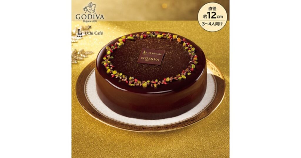 ローソン「Uchi Café×GODIVA」コラボの艶やかなチョコレートケーキ。直径約12cm、3〜4人向けのサイズ目安が記載された商品写真
