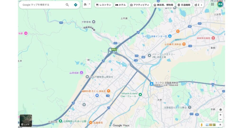 周辺のコンビニや郵便インフラ情報を確認するための、パソコン版Googleマップの周辺地図検索画面。